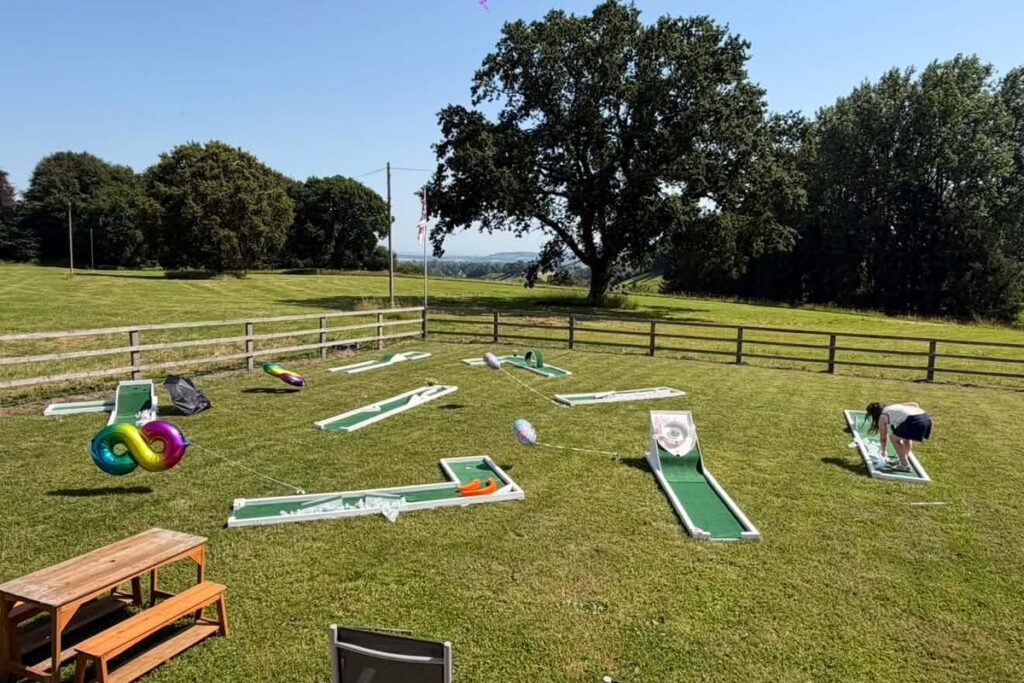 emc entertainment crazy golf family attractions